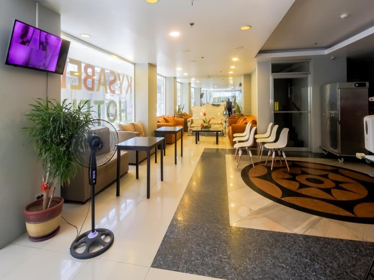 Vaccinated Staff - Oyo 837 Kysabel Hotel Paco Dış mekan fotoğraf